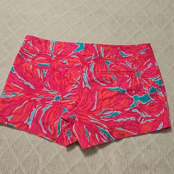 Lilly Pulitzer shorts size 8 pink blue EUC - Picture 10 of 10